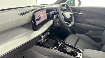 2026 Audi SUV S line e-hybrid 272 PS S tronic (Green) - Image: 2