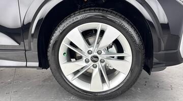 2026 Audi TFSI CoD 35 S line S Tronic Euro 6 5-door (Black) - Image: 5