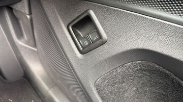 2026 Volkswagen TSI eHybrid 19.7kWh Elegance DSG Euro 6 5-door (Silver) - Image: 24