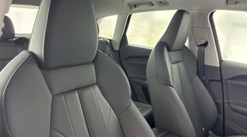 2025 Audi 2.0 TDI Sport S Tronic quattro Euro 6 5-door (Black) - Image: 20