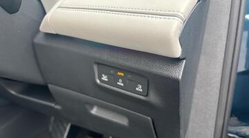 2026 Volkswagen Elegance 1.5 eTSI 150 PS 7-Speed DSG 5-door (Blue) - Image: 46