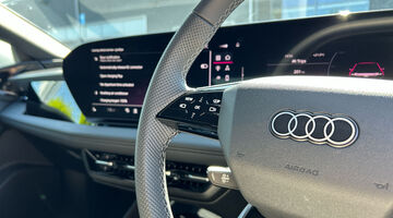 2026 Audi Sportback S line e-tron 210,00 kW (White) - Image: 26