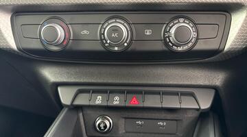 2026 Audi Sportback Black Edition 30 TFSI 116 PS S tronic (Blue) - Image: 7