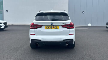 2018 BMW 3.00d M Sport Auto xDrive Euro 6 5-door (White) - Image: 11