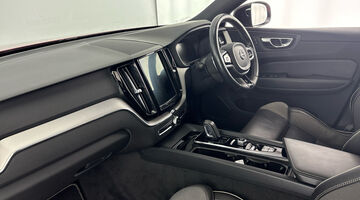 2020 Volvo 2.0 B5 MHEV R-Design Auto Euro 6 5-door (Red) - Image: 2