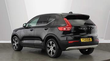 2021 Volvo T3 Inscription Auto Euro 6 5-door (Black) - Image: 3