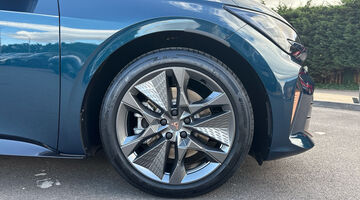 2026 CUPRA 140kW V1 58kWh 5-door Auto (Blue) - Image: 5