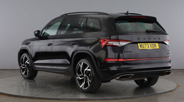 2023 Škoda 2.0 TSI vRS DSG 4WD Euro 6 5-door (7 Seat) (Black) - Image: 3