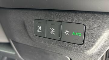 2026 Audi SUV Sport TFSI 150 PS S tronic (Grey) - Image: 24