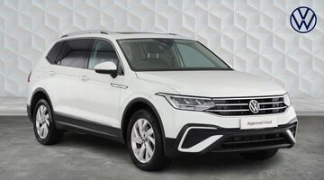 2023 Volkswagen TSI Life DSG Euro 6 5-door (White) - Image: 1