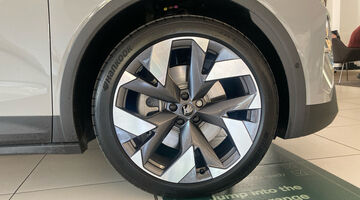 2026 Škoda 82kWh vRS Auto 4WD 5-door (Grey) - Image: 6