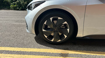 2026 CUPRA E-Boost 59kWh V1 Auto 5-door (Silver) - Image: 15