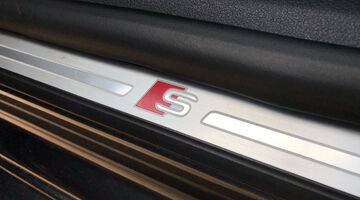 2023 Audi 2.0 TDI 40 S line Sportback S Tronic quattro Euro 6 5-door (Grey) - Image: 15