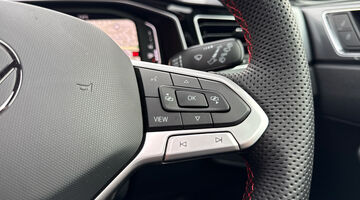 2025 Volkswagen 2.0 TSI GTI DSG Euro 6 5-door (Black) - Image: 24