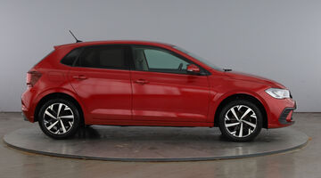 2024 Volkswagen 1.0 TSI Match Euro 6 5-door (Red) - Image: 4