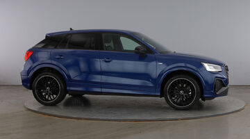 2026 Audi Black Edition 35 TFSI 150 PS S tronic (Blue) - Image: 4