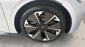 2026 CUPRA V3 59 kWh AFV 230 Auto (Silver) - Image: 5