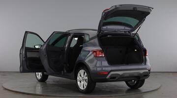 2026 SEAT FR First Edition 1.0 TSI Petrol 115 7-speed DSG-auto (Grey) - Image: 11