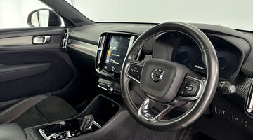 2020 Volvo 2.0 T5 R-Design Auto Euro 6 5-door (Red) - Image: 6