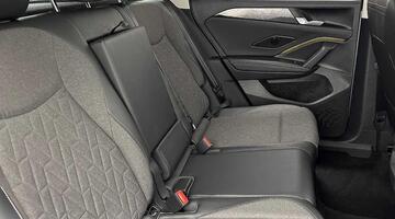 2025 Volkswagen TSI eHybrid 19.7kWh Match DSG Euro 6 5-door (Silver) - Image: 9