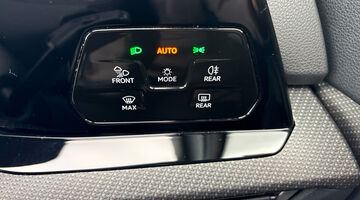 2024 Volkswagen ETSI MHEV Black Edition DSG Euro 6 5-door (White) - Image: 21