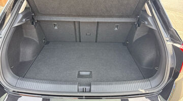 2025 Volkswagen TSI Style Euro 6 5-door (Black) - Image: 24