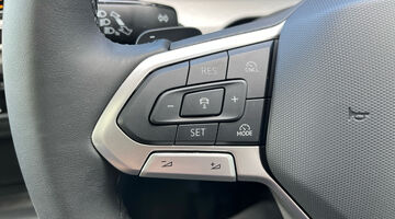 2026 Volkswagen ETSI MHEV Match DSG Euro 6 5-door (Grey) - Image: 25