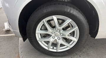 2021 Volvo 2.0 B5 MHEV Momentum Auto Euro 6 5-door (Silver) - Image: 40