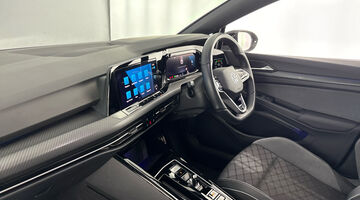 2024 Volkswagen ETSI MHEV Black Edition DSG Euro 6 5-door (Black) - Image: 2