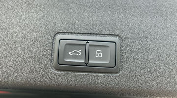 2026 Audi TFSI S line S Tronic Euro 6 5-door (Blue) - Image: 20