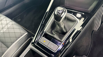2024 Volkswagen TSI Black Edition Euro 6 5-door (White) - Image: 24