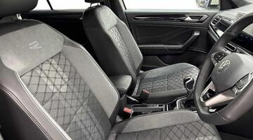 2025 Volkswagen TSI R-Line Euro 6 5-door (Grey) - Image: 10