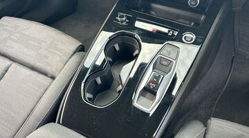 2026 Audi Technik e-hybrid quattro 299 PS S tronic (White) - Image: 30
