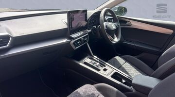 2026 SEAT ETSI MHEV FR DSG Euro 6 5-door (Blue) - Image: 2