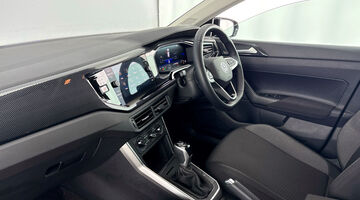 2025 Volkswagen 1.0 TSI Match DSG Euro 6 5-door (Black) - Image: 2