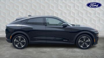 2026 Ford Standard Range 72kWh Select 5-door (Black) - Image: 4