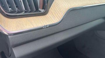 2026 Volvo 2.0 B5 MHEV Plus Pro Auto Euro 6 5-door (Blue) - Image: 26
