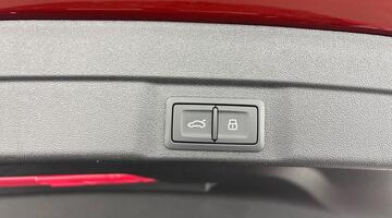 2026 Audi Saloon Black Edition e-hybrid quattro 299 PS S tronic (Red) - Image: 36