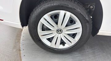 2022 Volkswagen 2.0 TDI C20 Commerce Plus DSG SWB Euro 6 5-door (White) - Image: 27