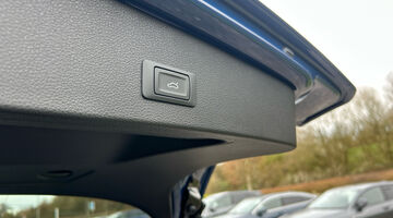 2026 Audi 1.0 TFSI 30 S line Euro 6 5-door (Blue) - Image: 18