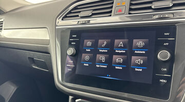 2023 Volkswagen TSI Life DSG Euro 6 5-door (Silver) - Image: 19