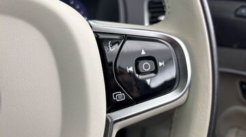 2024 Volvo 2.0h T8 18.8kWh Plus Edition Auto 4WD Euro 6 5-door (Grey) - Image: 26