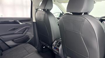 2026 Volkswagen ETSI MHEV Elegance DSG Euro 6 5-door (Black) - Image: 28