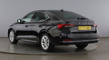 2022 Škoda TSI ACT SE L Euro 6 5-door (Black) - Image: 3