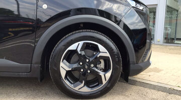 2026 Ford 43kWh Active Auto 5-door (Black) - Image: 5