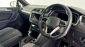 2023 Volkswagen TSI R-Line DSG Euro 6 5-door (White) - Image: 6
