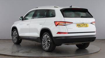 2023 Škoda 2.0 TSI SE L Executive DSG 4WD Euro 6 5-door (7 Seat) (White) - Image: 3