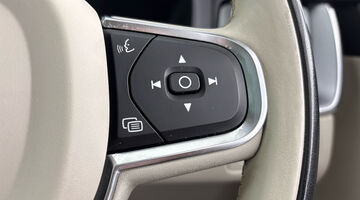 2021 Volvo 2.0h T6 Recharge 11.6kWh Inscription Expression Auto Euro 6 5-door (Grey) - Image: 21