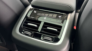 2026 Volvo 2.0 B5 MHEV Ultra Bright Auto Euro 6 5-door (Silver) - Image: 34