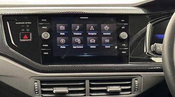 2025 Volkswagen 1.0 TSI Match Euro 6 5-door (Silver) - Image: 12